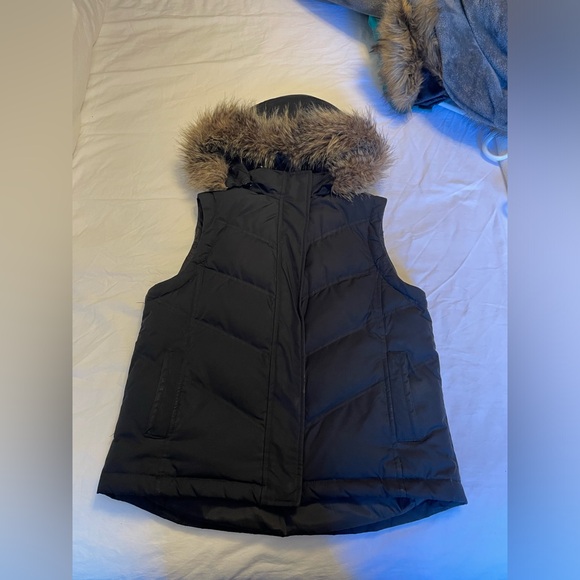 Down vest - Picture 2 of 4